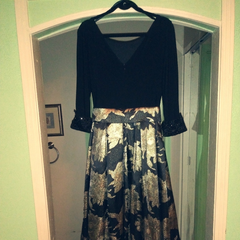BALL DRESS